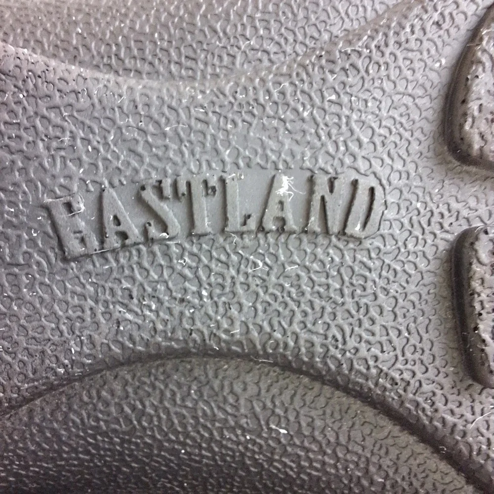 Eastland Hillside 8.5W Women's Leather Upper Shoes Style 3800-02 Brown‎ Slip On